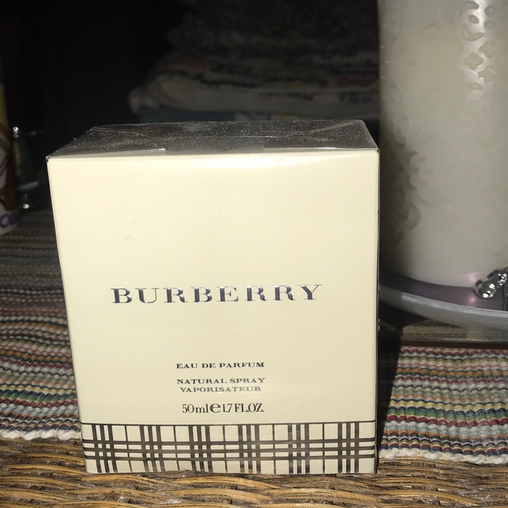 Womens Burberry Eau De Parfum Natural Spray